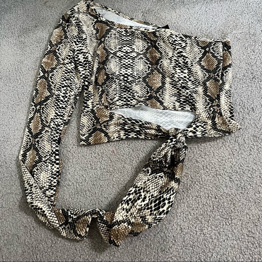 Snake print top